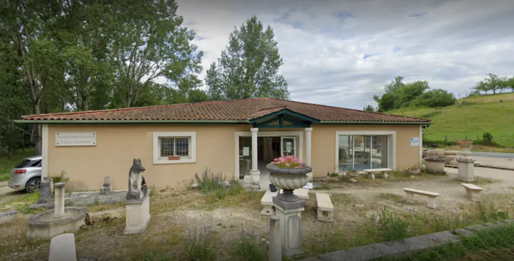 Quelle pierre de Dordogne choisir pour dallage intérieur, terrasse extérieure et autour d'une piscine ?