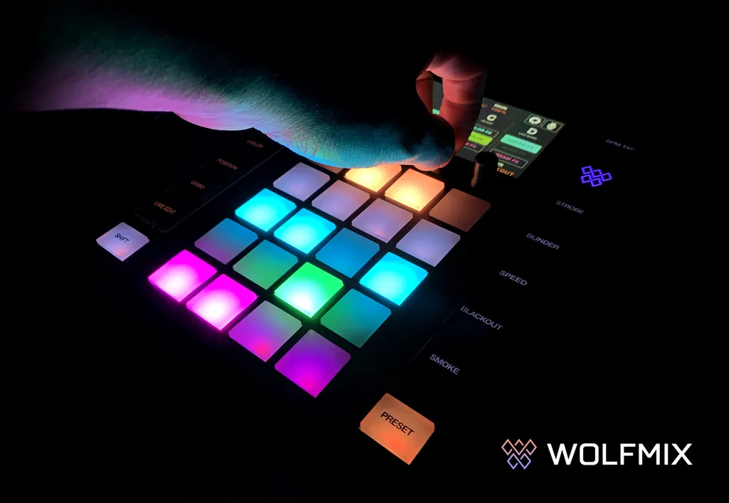 Ambiance lumineuse haut de gamme avec synchronisation Wolfmix et projecteurs LED premium pour séminaire à Bordeaux