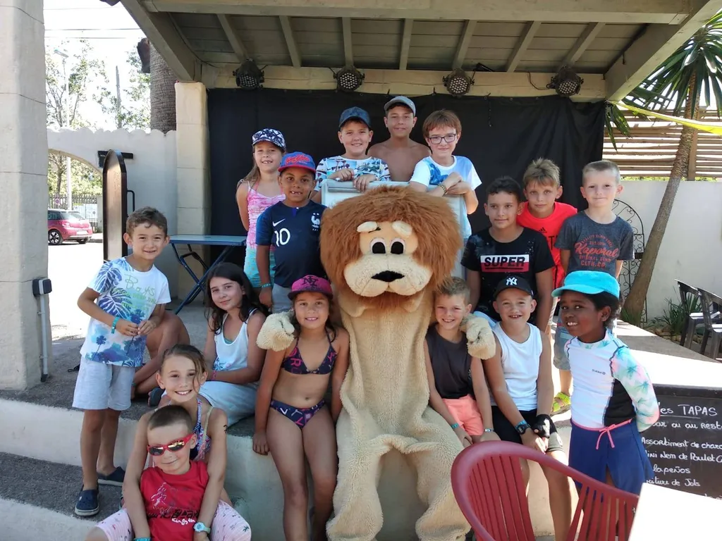 camping avec animation pour les enfants vias plage