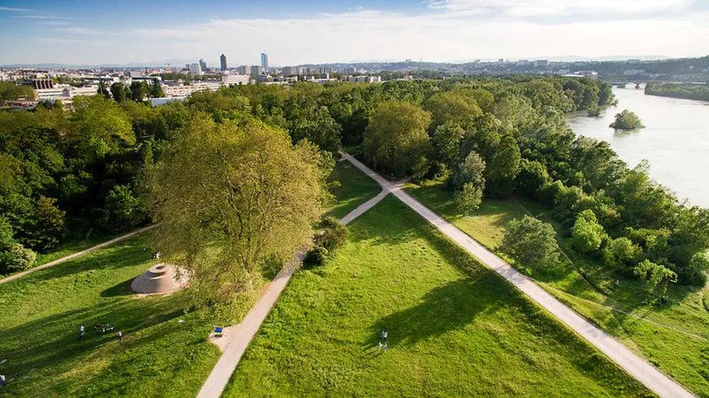 Location de vélo pour visiter Lyon et faire la Via Rhona