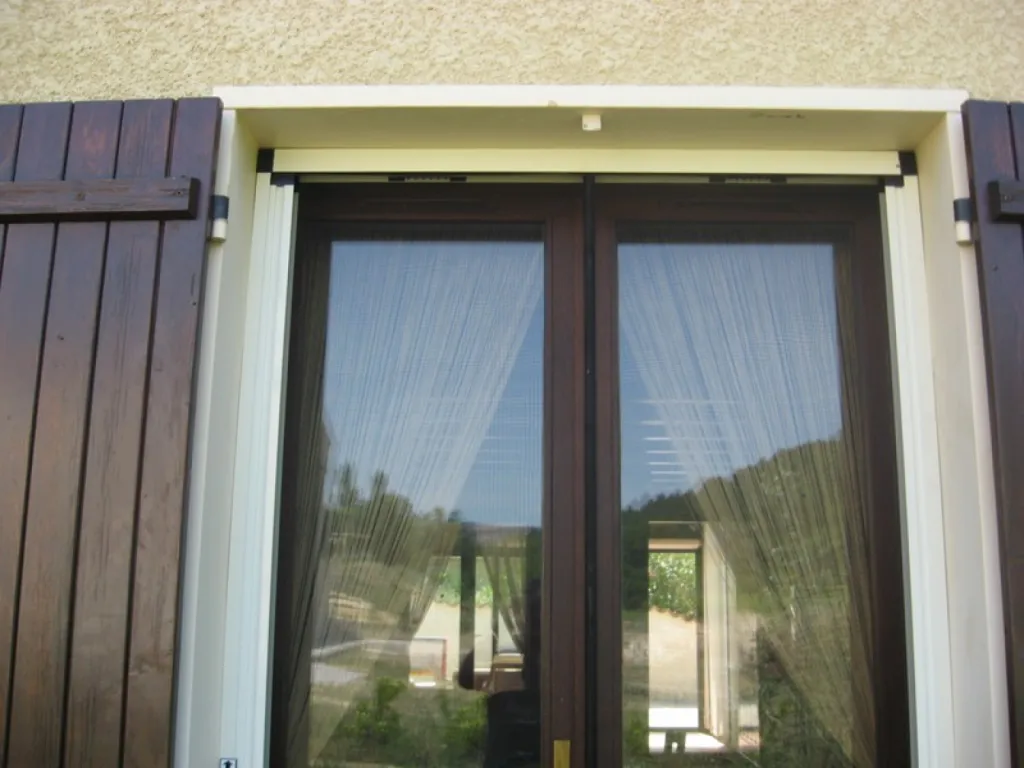 Moustiquaire sur le vaucluse