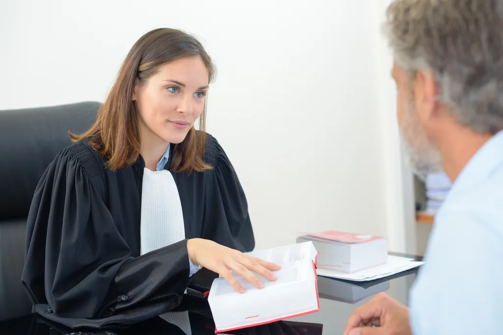 Cabinet Avocat spécialisé dans la protection des personnes et le droit social à Marseille et sur les secteurs d'Avignon et Montpellier