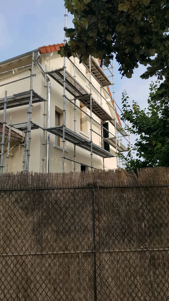 Isolation des murs par l'extérieur en laine de roche à 78400 Chatou