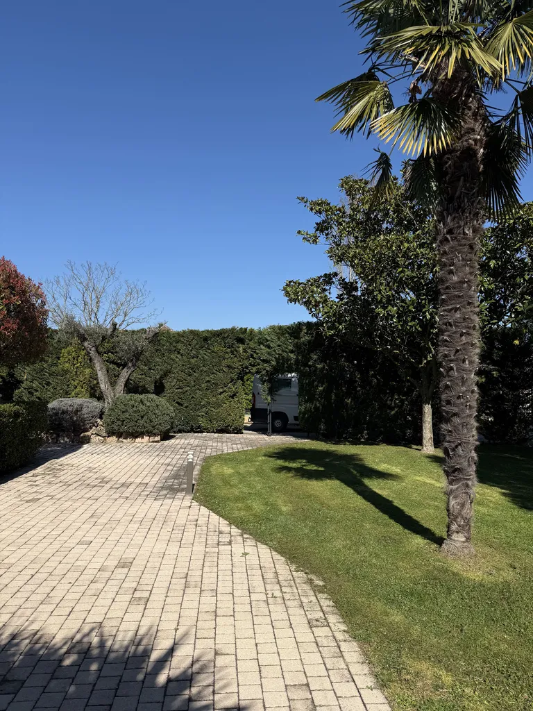 Entretien de jardin à Cugnaux près de Portet Sur Garonne : tonte, taille, nettoyage et évacuation des déchets verts