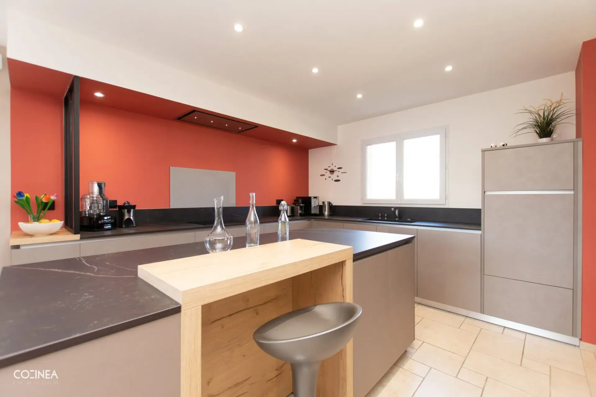 Cuisine sur mesure haut de gamme avec rho venus et dekton Kellya marque Armony à Villeneuve Tolosane 31270