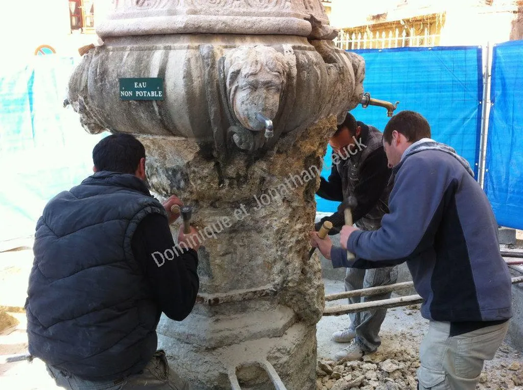 Restauration de fontaines sur la commune d'Eyguière, tout proche d'Oreille, Eygalière et de Mouriès 
