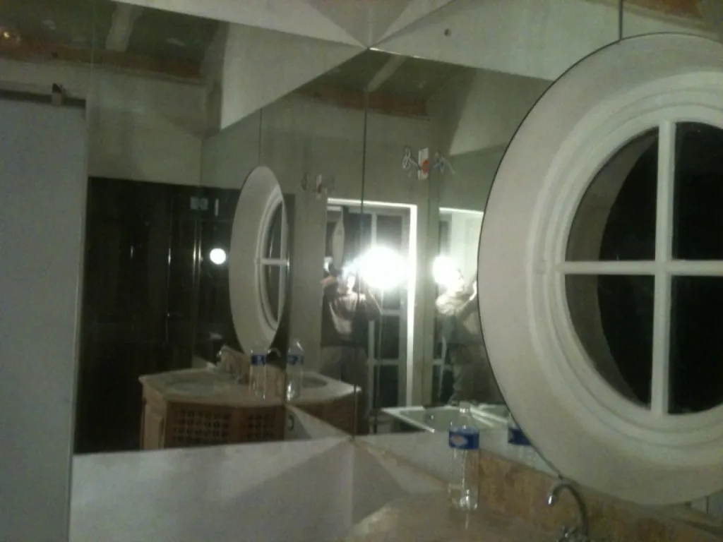Façonnage de miroir en forme