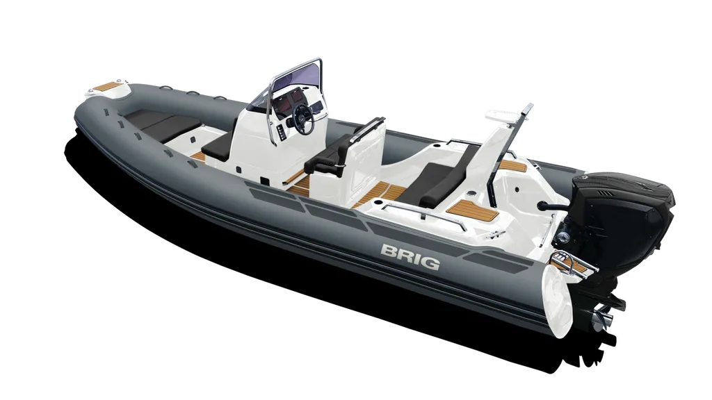 Bateau pneumatique Brig Eagle 6.7 à vendre dans le Var