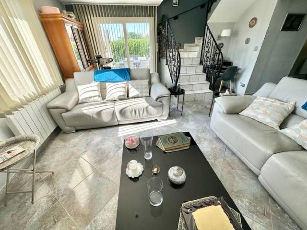 A vendre maison de 168 m² sur la commune de SAINT AUBIN LES ELBEUF