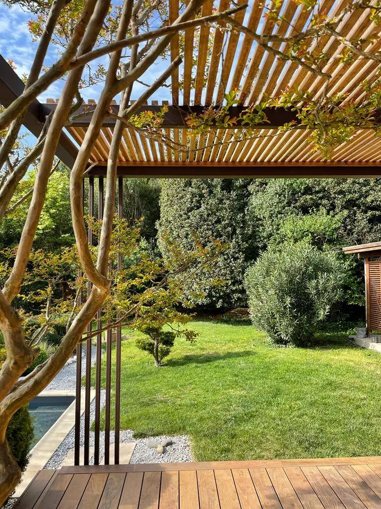 pergola ferronnerie menuiserie cuges les pins
