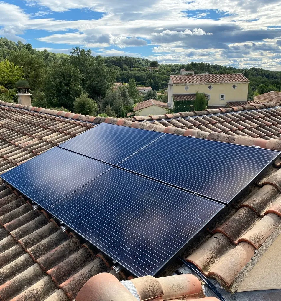Entretien panneaux solaires Istres