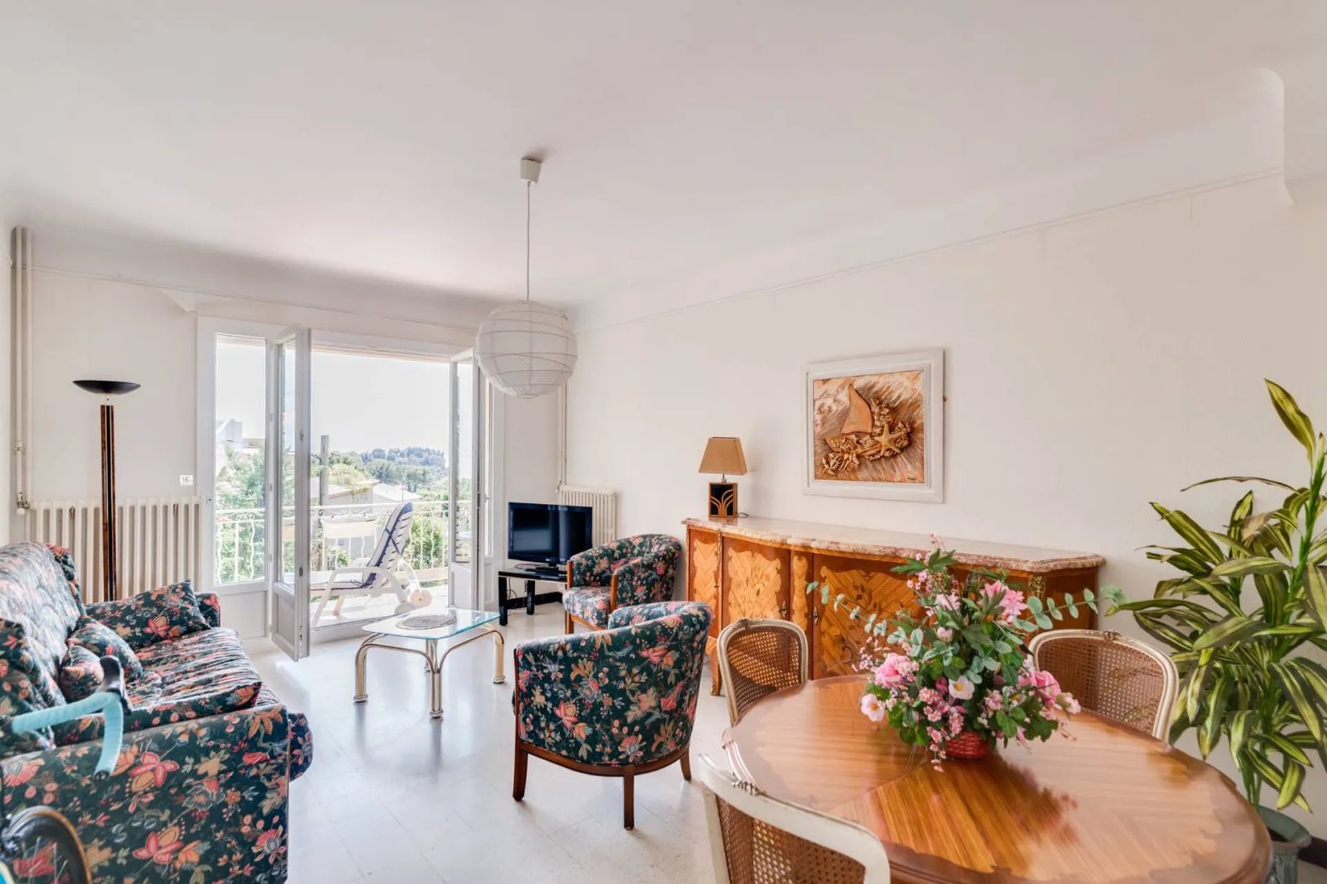 Vente appartement T3 Cassis  avec terrasse vue mer en dernier étage dans résidence fermée proche centre