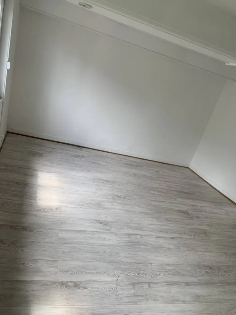 pièce de vie studio à louer Rouen rive droite 