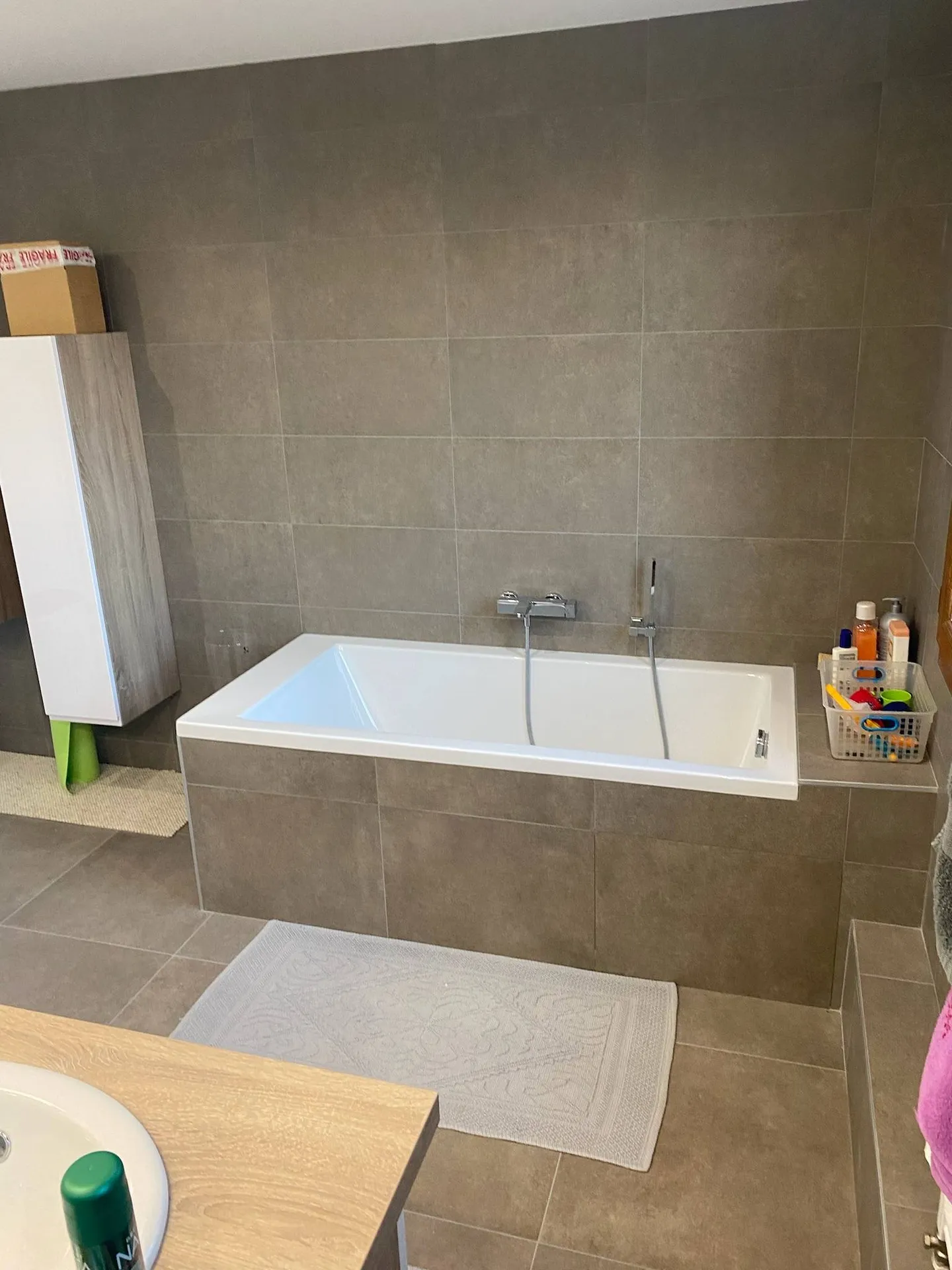Baignoire dans salle de bain lyon