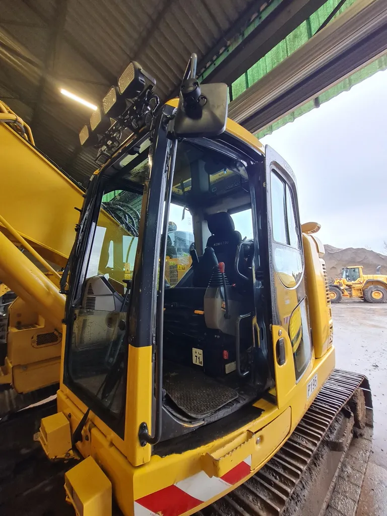 Réduire le mal de dos avec un siège d'engin de travaux publics adapté à Blanquefort