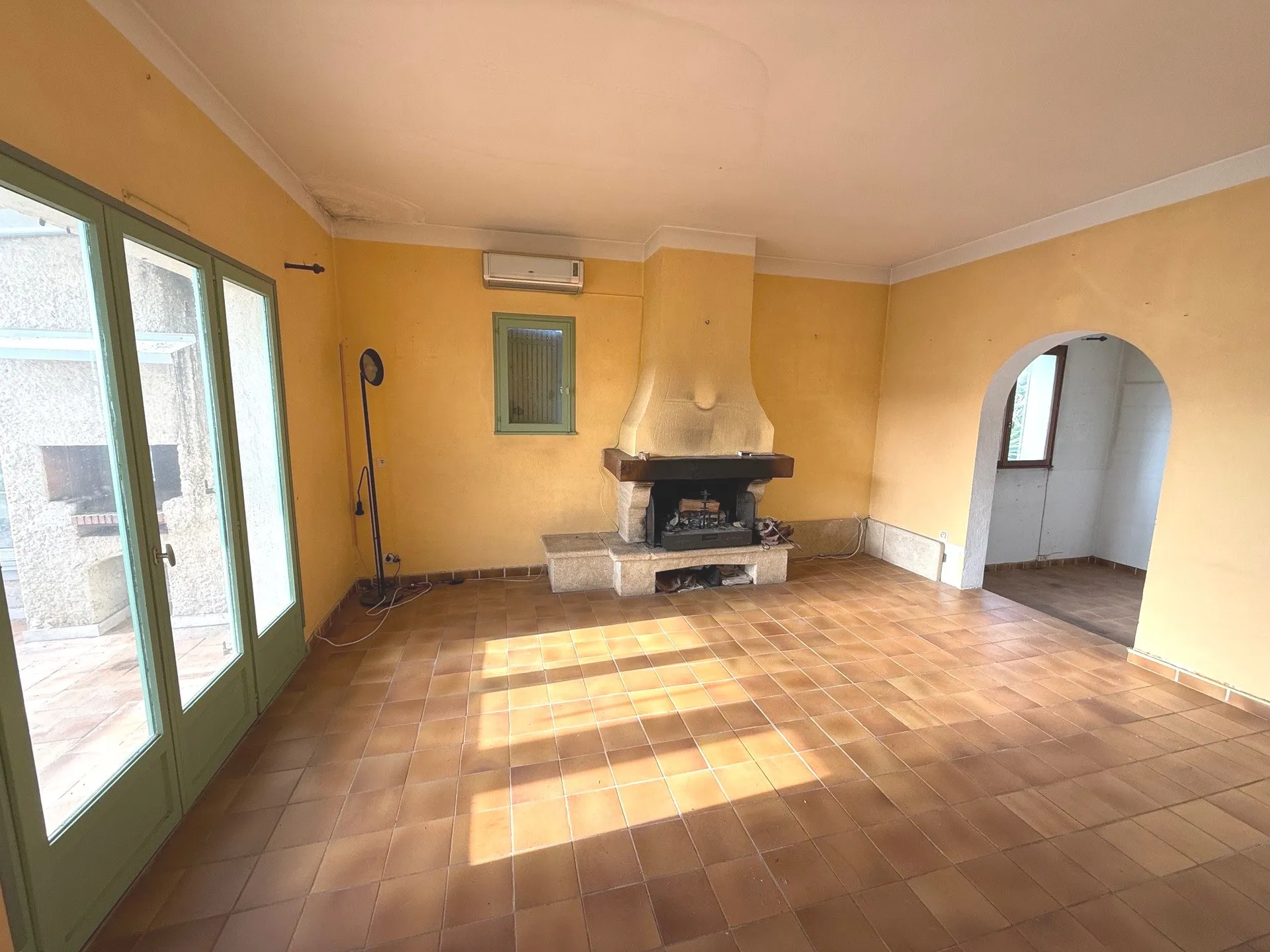 En vente sur les hauteurs de Carnoux en Provence