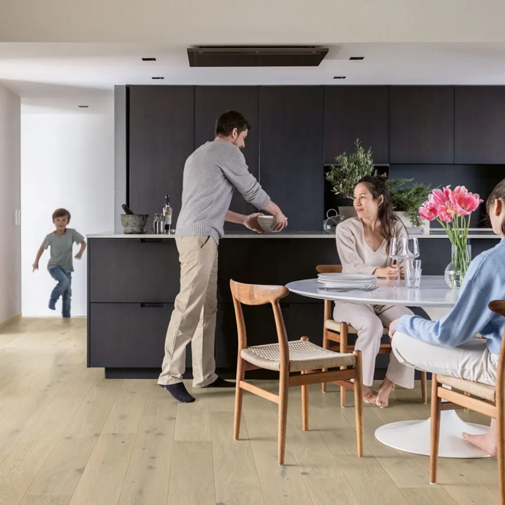 Poser un parquet contrecollé dans une pièce de vie avec beaucoup de passage à Dieppe 76 en Seine-Maritime.