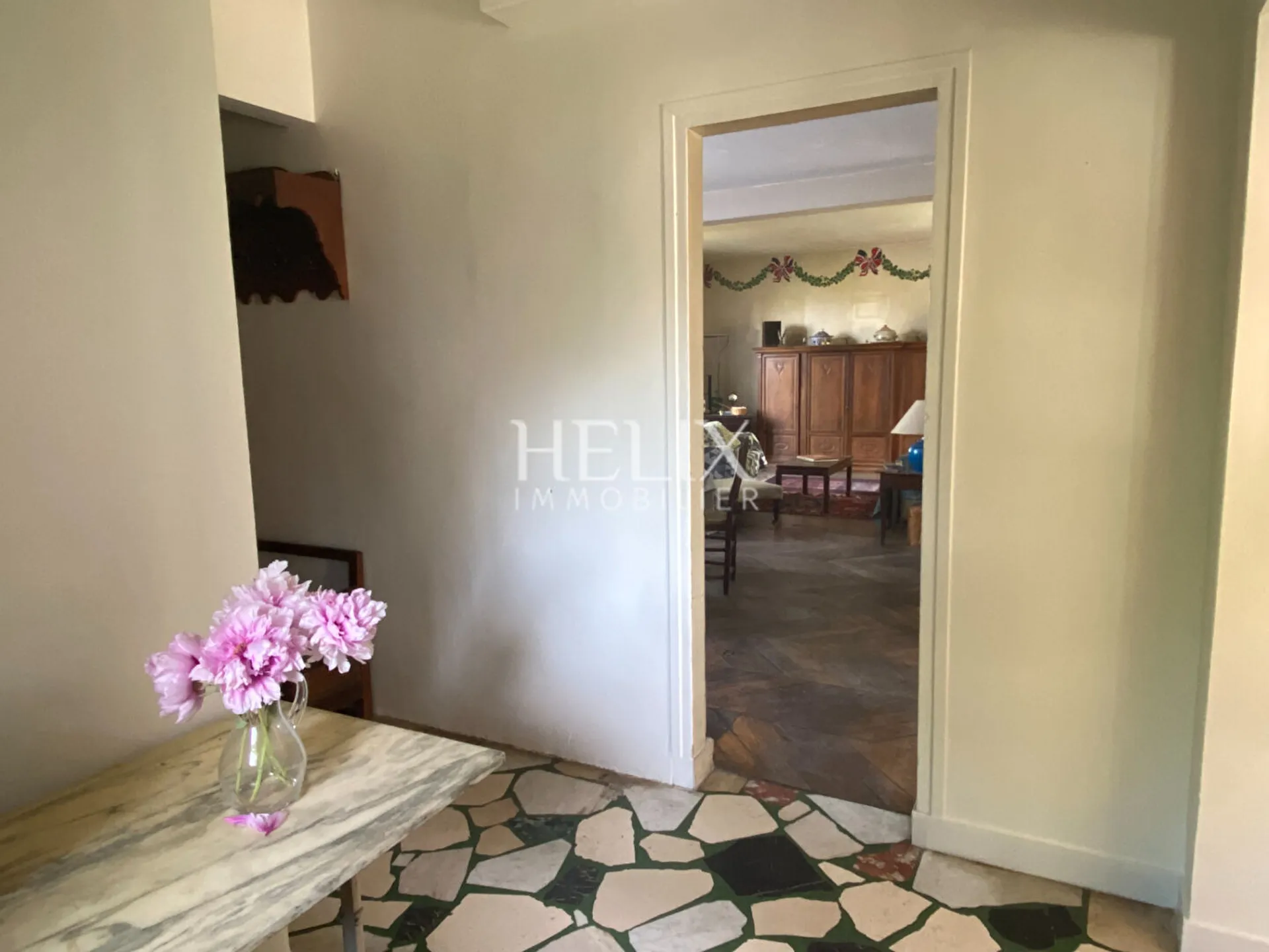 Maison 6 pièces de 135 m2 et  grande dépendance sur une parcelle de 700 M2