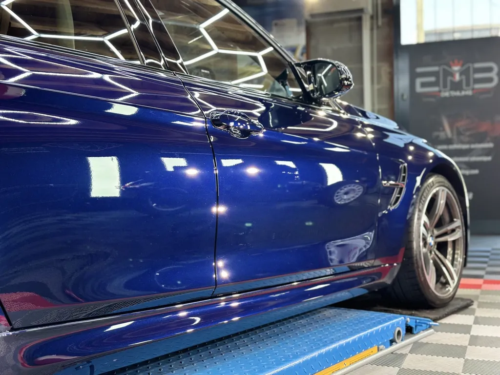 Detailing auto lyon traitement céramique carrosserie BMW M3