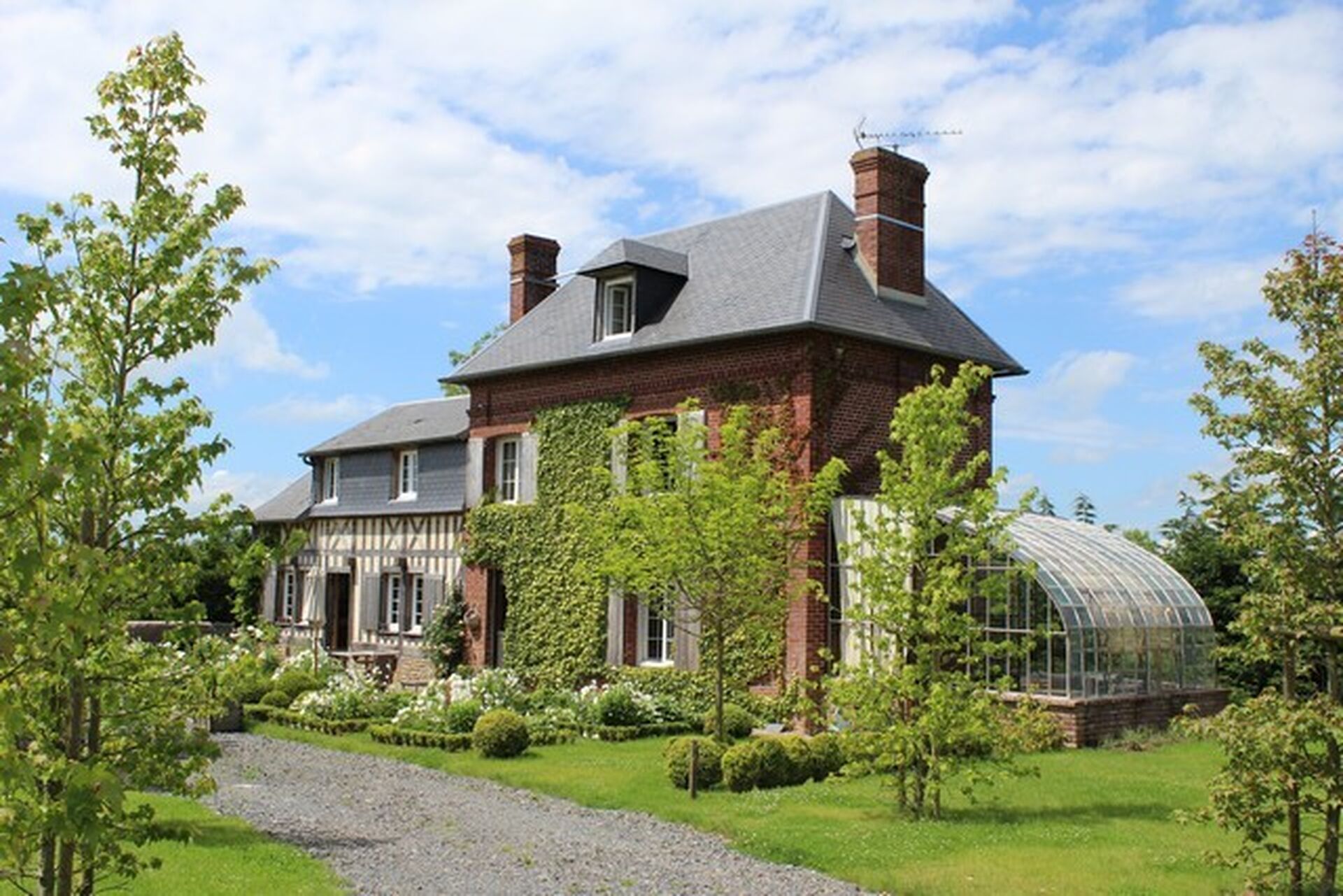 Achetez, une maison à la décoration raffinée à 20 minutes de Lisieux, Calvados