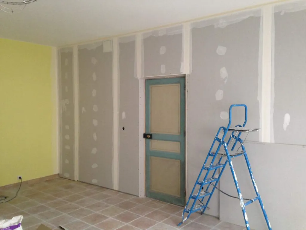 Réalisation de doublage en placo plâtre à Salon de Provence