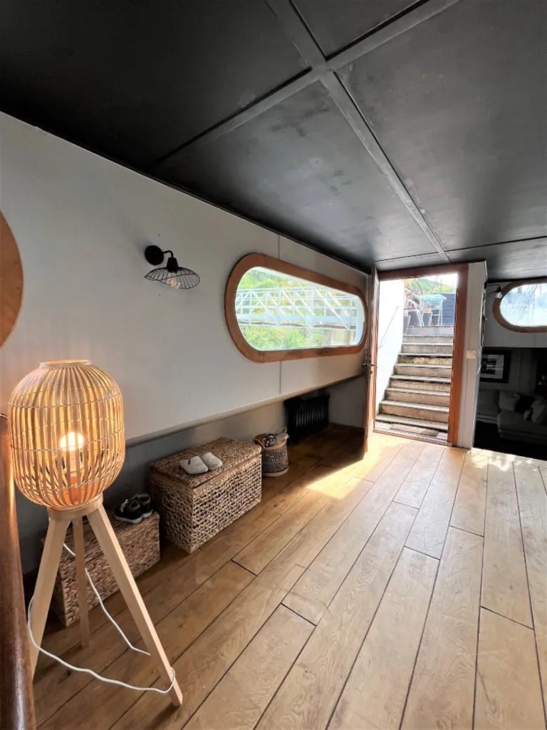 Belle péniche de 173m²
