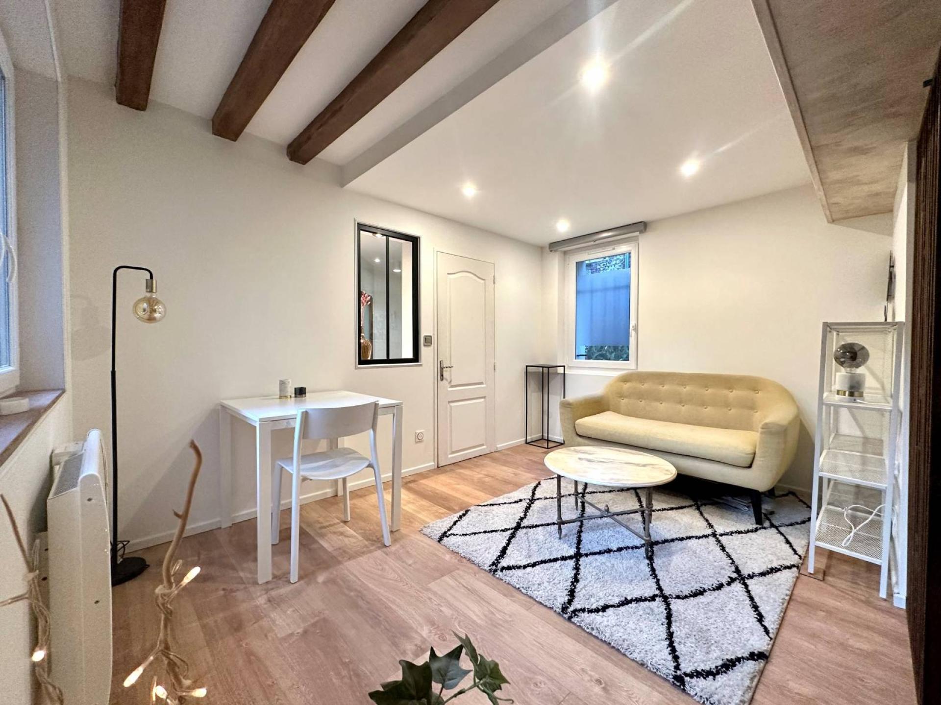 À vendre, appartement F1 bis Rouen centre rive droite.