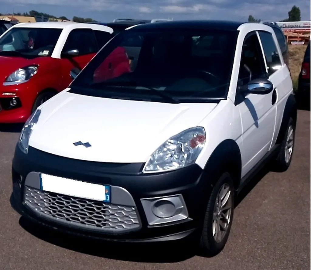 Voiture sans permis pas cher Marseille - Ligier Ixo Club DCI