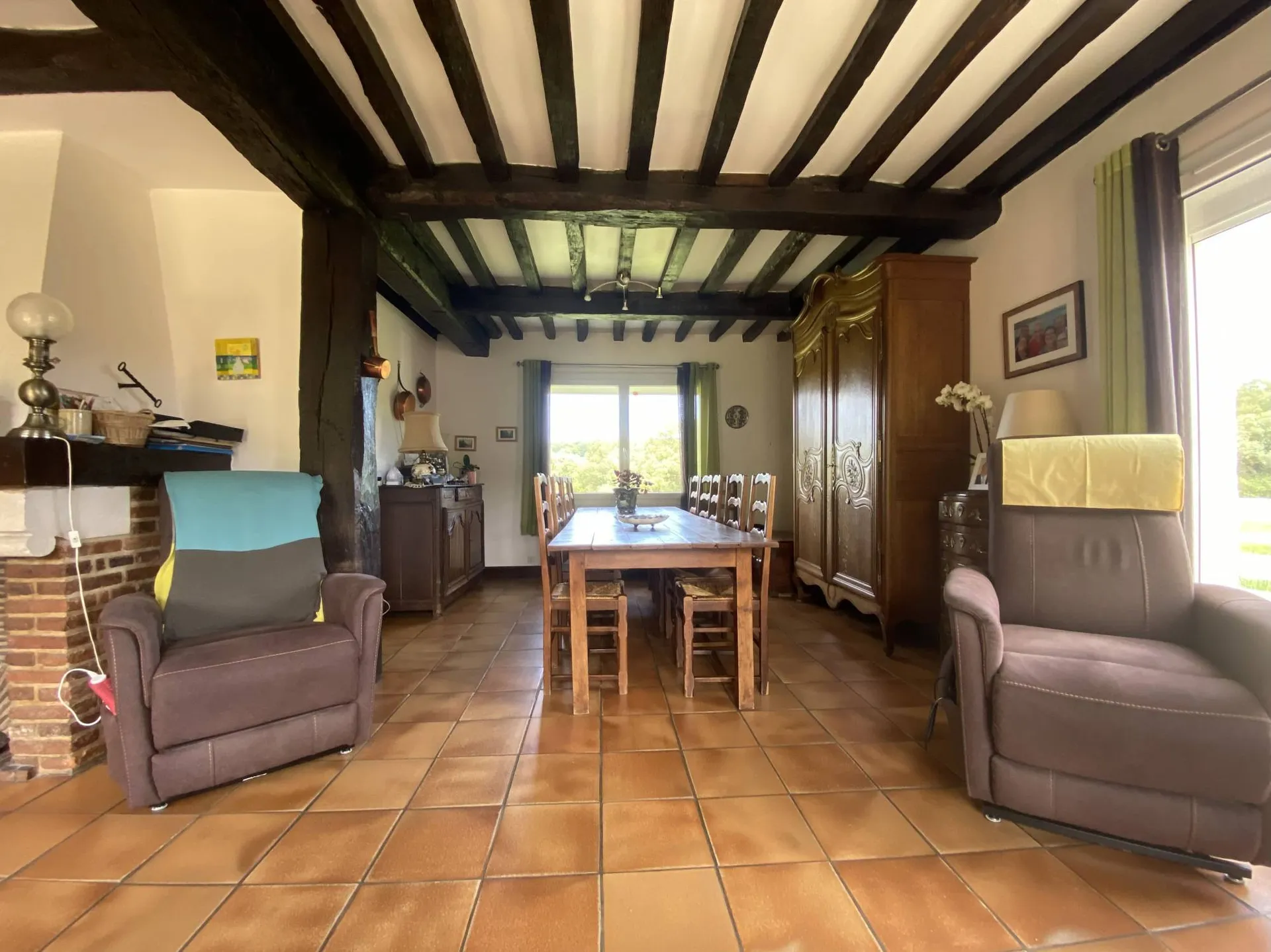 Maison familiale à vendre avec 4 chambres