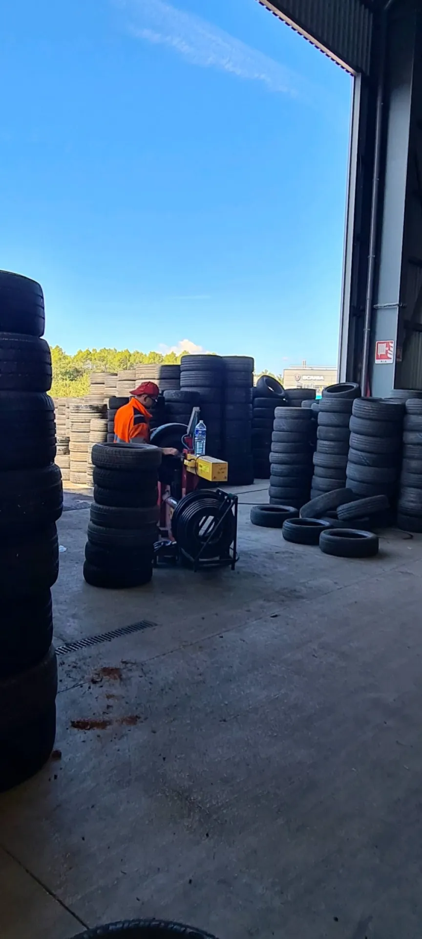 Vente de pneus d'occasion toutes marques entre toulon et hyeres dans le var