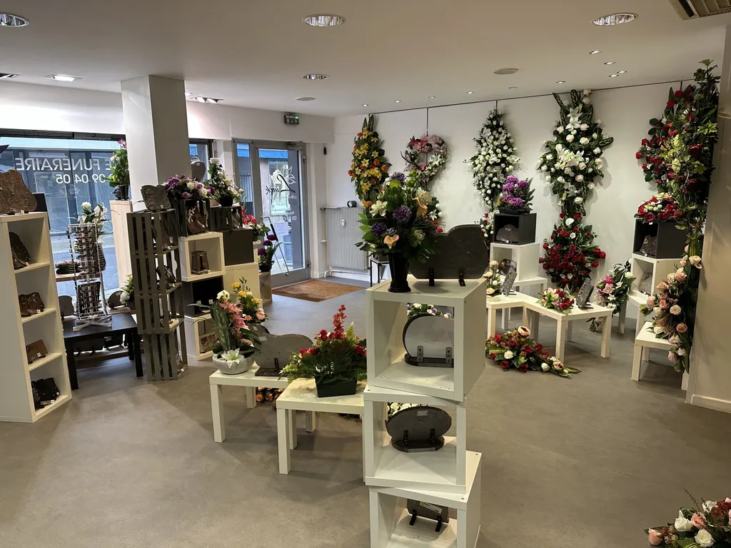 Faire un devis de compositions florales couronnes funéraires pour un cérémonie d'enterrement à Reichshoffen proche de Val de Moder