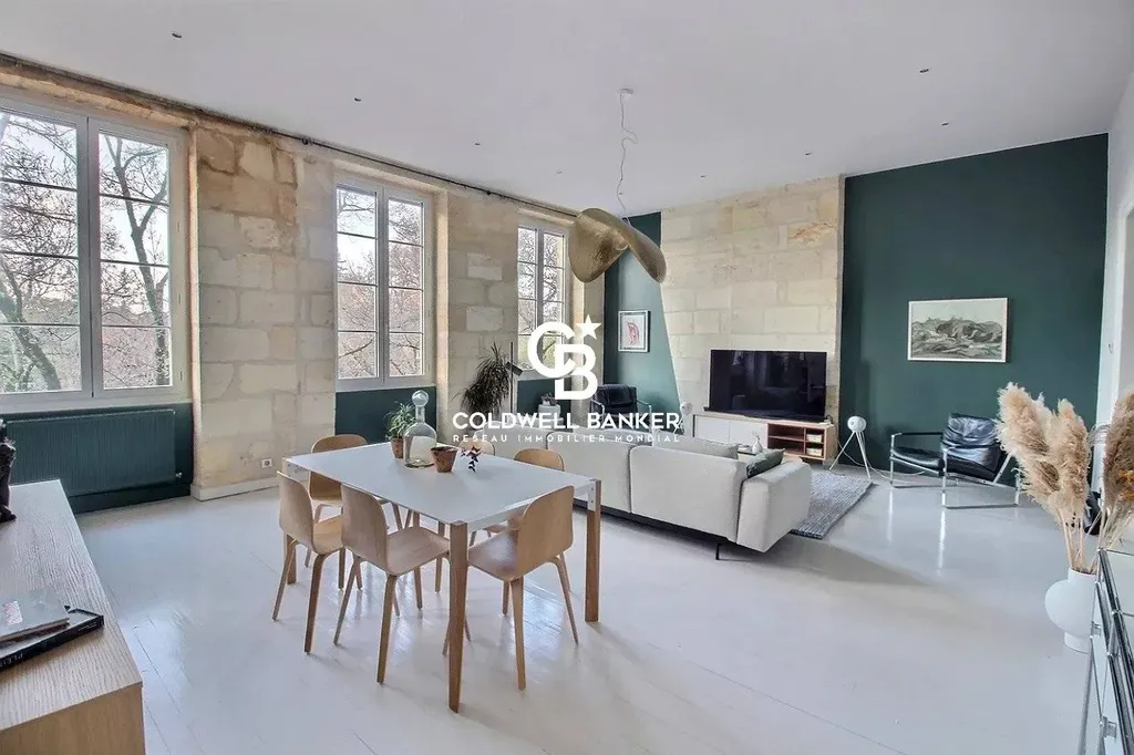 Appartement à vendre Bordeaux centre – vue sur Jardin Public, prestations anciennes et 2 chambres