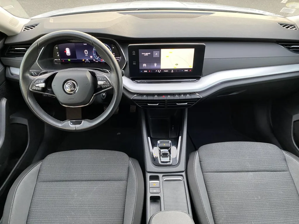 SKODA Octavia Combi d'occasion près du Havre : 2.0 TDI 150 DSG Ambition chez Caudebec Automobiles Normandie