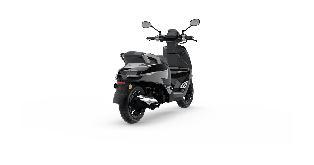 SCOOTER NEUF PEUGEOT DJANGO EVO 125 LECACY A SIX FOURS LES PLAGES