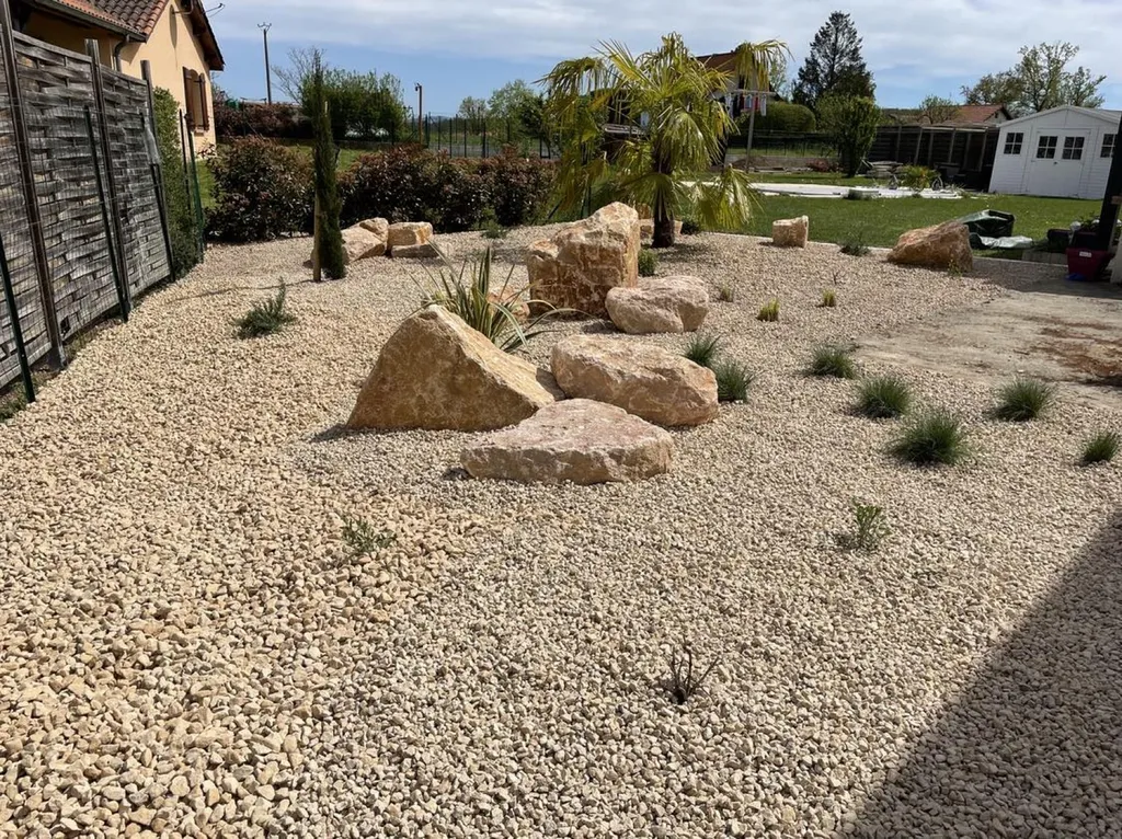 Réalisation d'un massif d'inspiration méditerranéenne