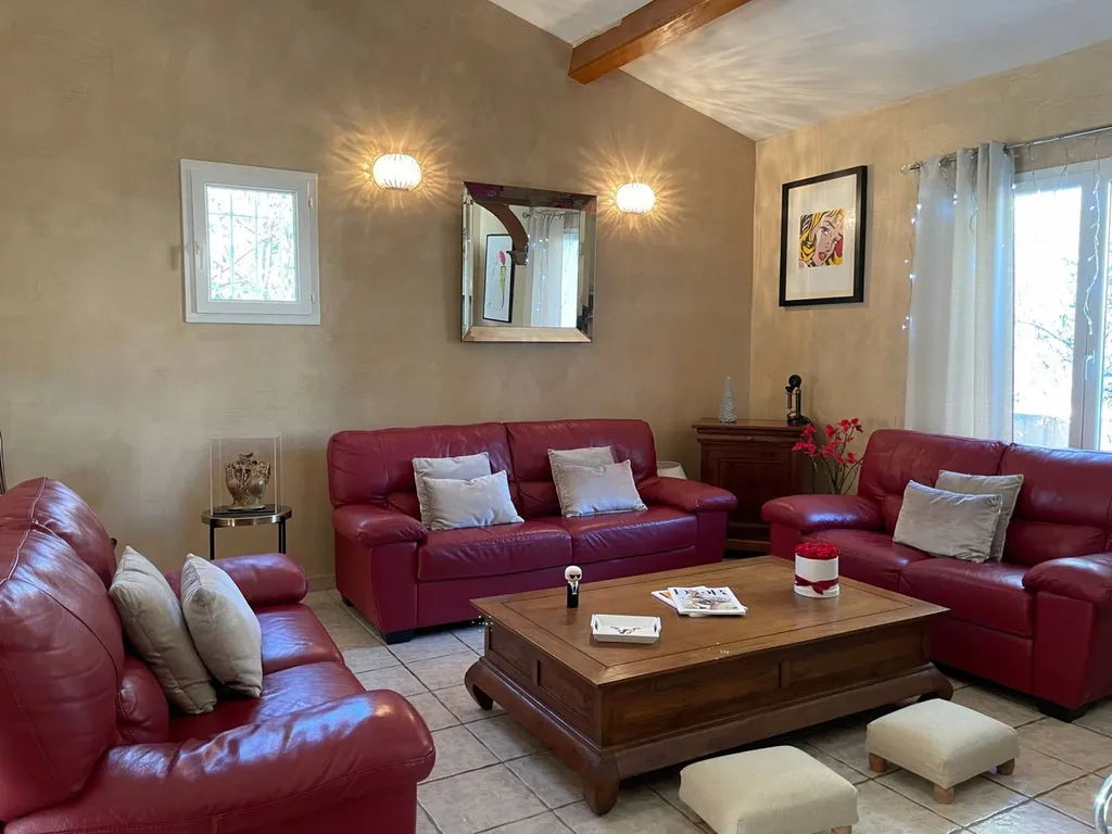 MURS TADELAKT TERRE DU MONDE DANS LE VAR