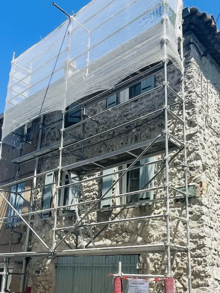 Changement d’une toiture de maison à Le Rove 13740