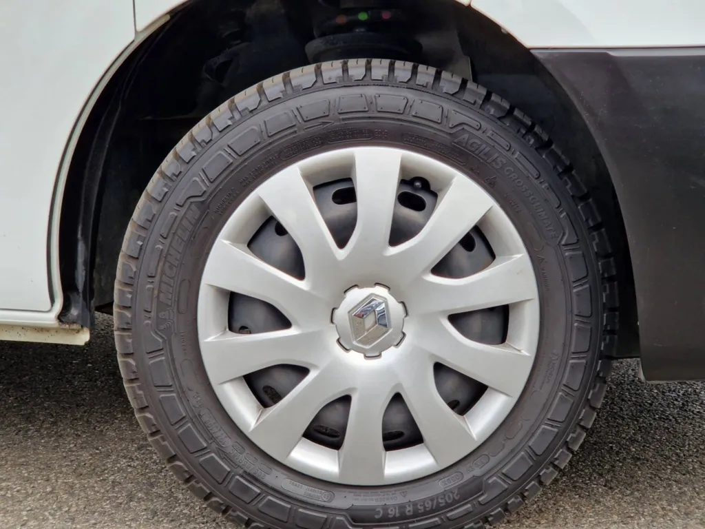 RENAULT TRAFIC L2H1 1300KG DCI 120 GRAND CONFORT OCCASION PRES DE TOULOUSE EN OCCITANIE