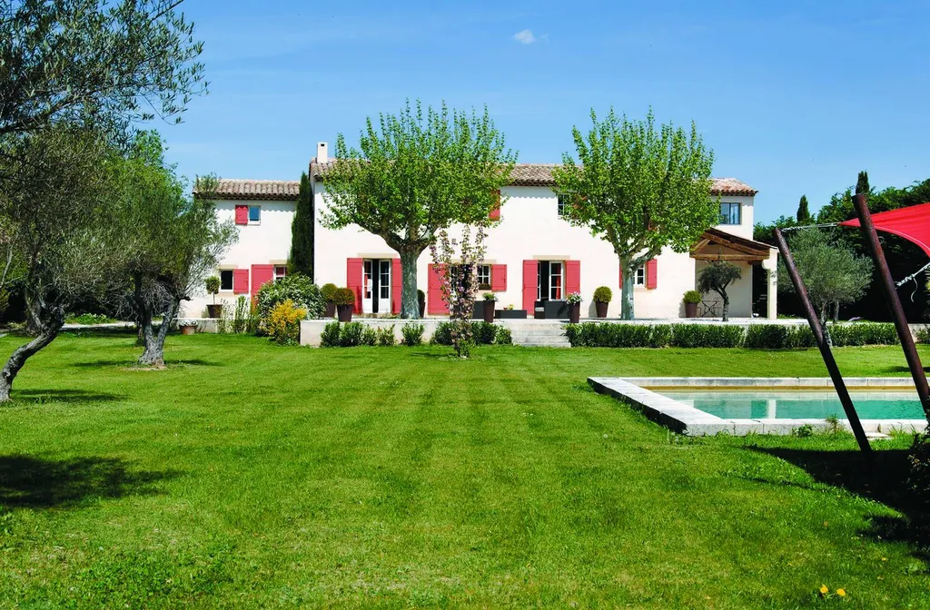 Construction de mas traditionnel sur Eguilles dans le pays d'Aix