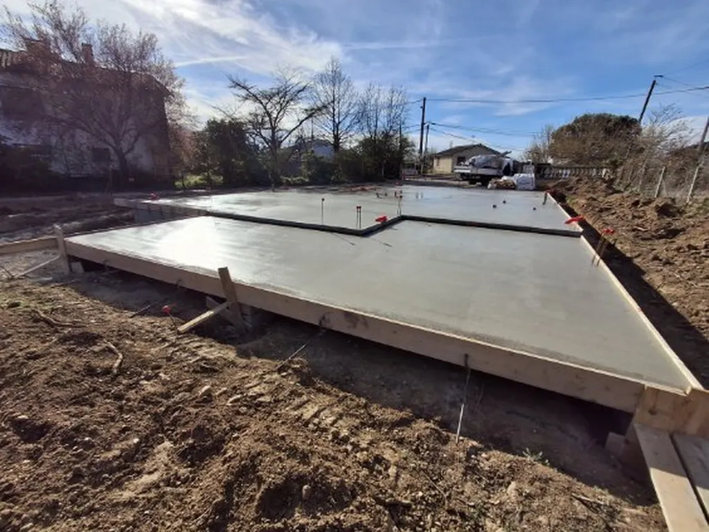 Faire construire une villa T4 RE2020 avec aménagement extérieur et clôture à Grenade-sur-Garonne