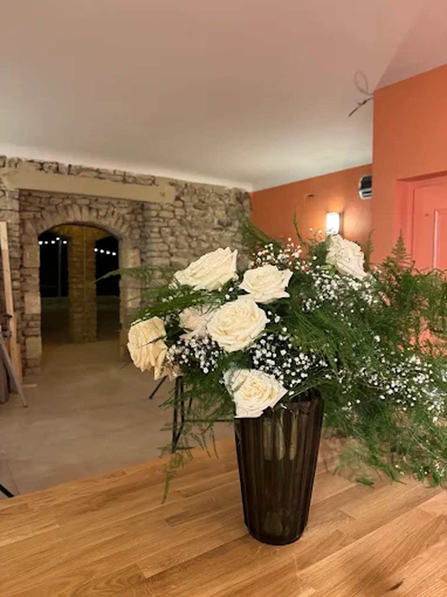 Château mariage chic en Provence Ménerbes 84560 Vaucluse : décoration florale et coordination mariage