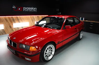 Aspect final de la carrosserie, avec un rendu soyeux et une profondeur de teinte retrouvé