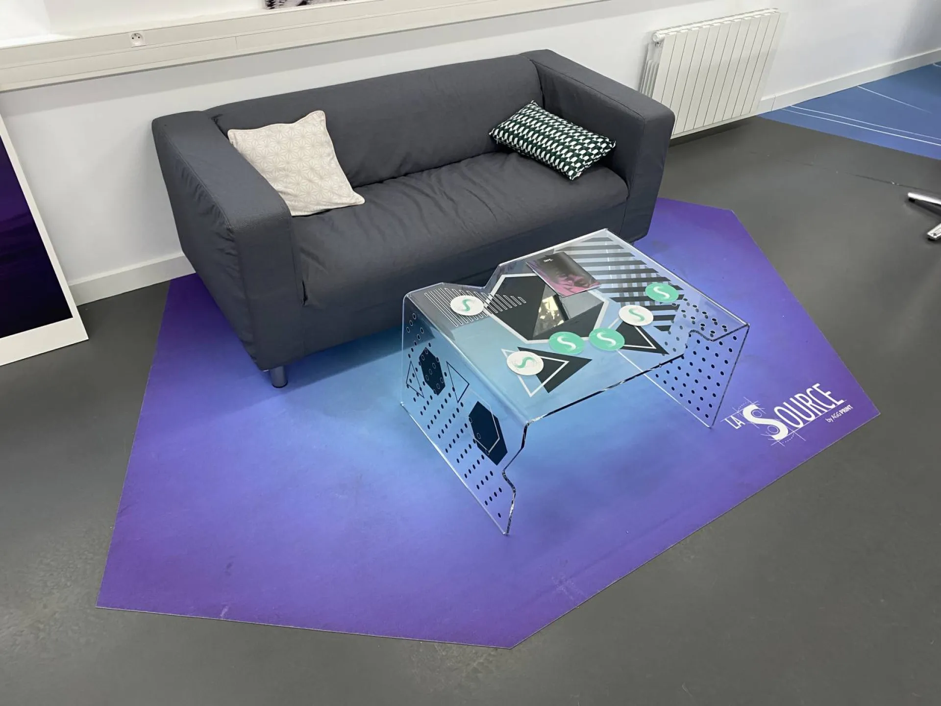 Impression sur moquette découpée à la forme à villeurbanne