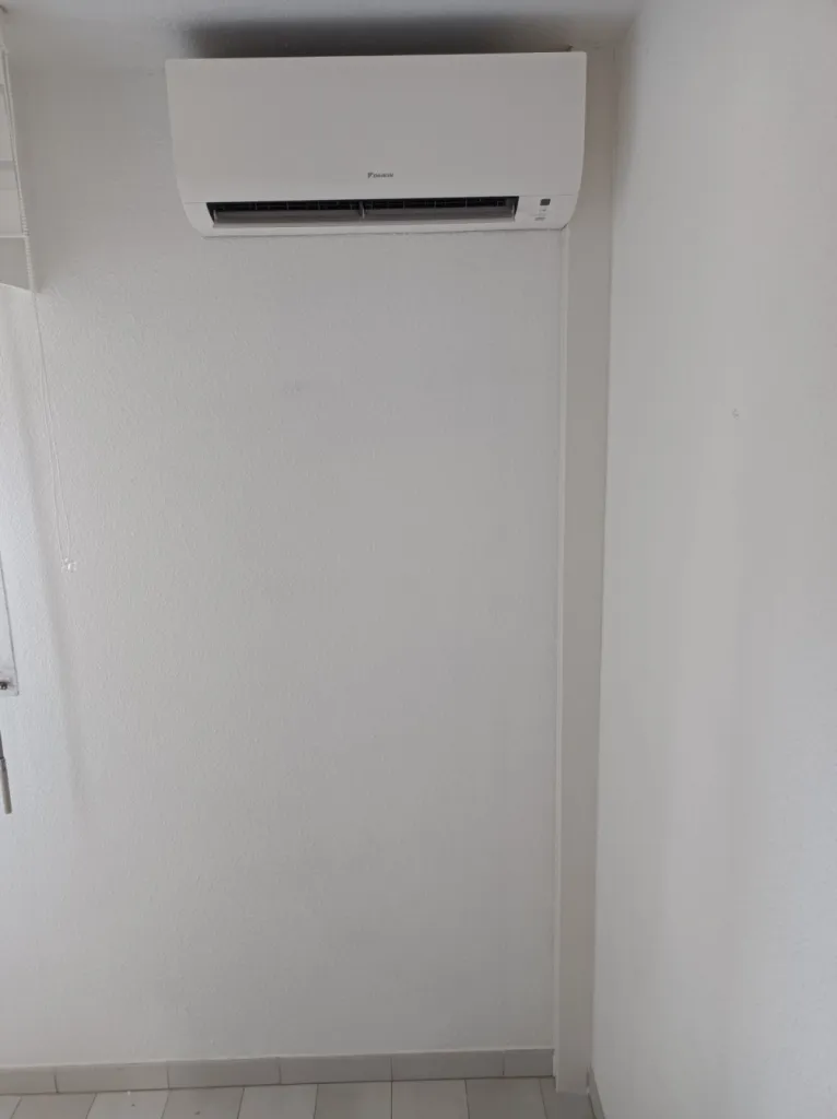 Pose d'une climatisation réversible Daikin 