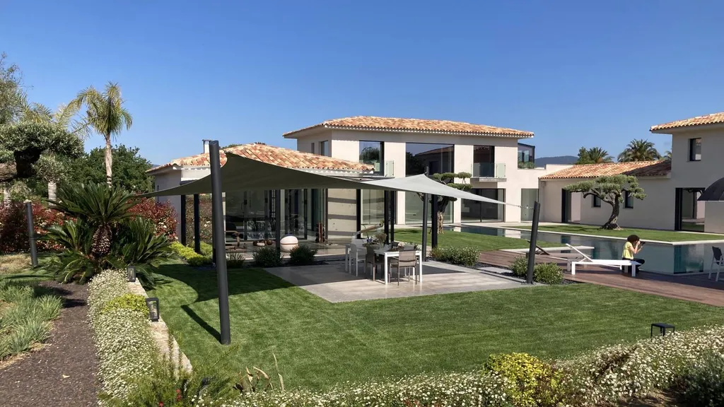 Voile d'ombrage Haut de gamme sur mesure Cannes Alpes Maritimes 