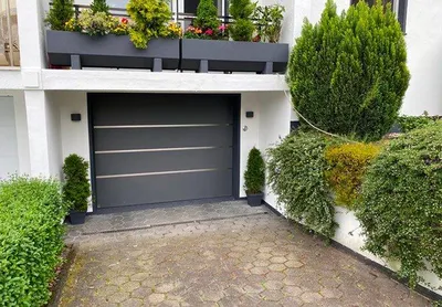Portes de garage pas chères à Lyon 69 : sécurité, style et petits prix avec Menuiseries Harmonie