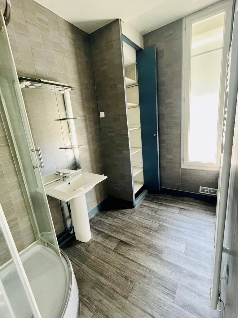 A louer F2 situé route de neufchâtel à Rouen, 485€ charges comprises