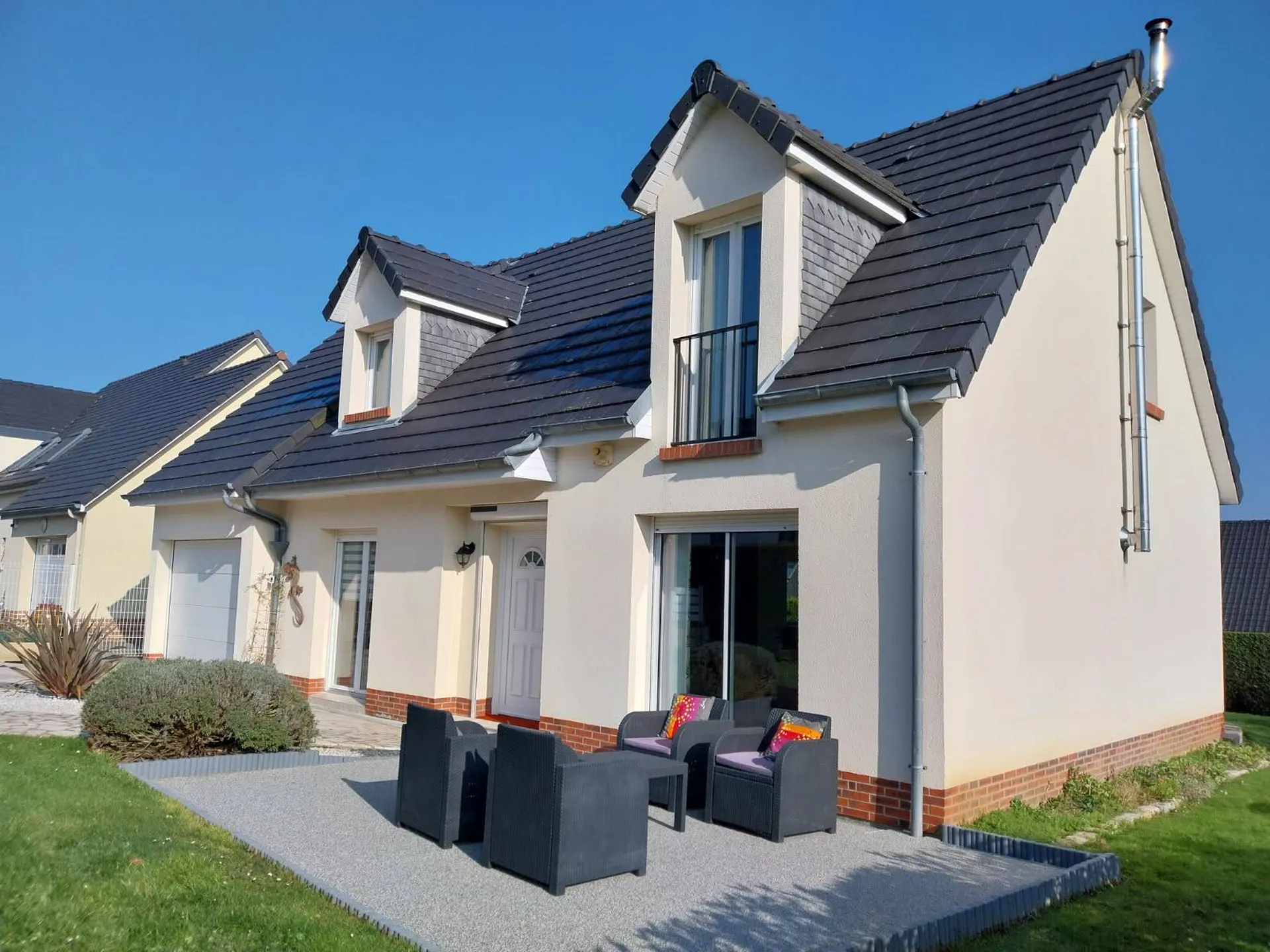 Maison contemporaine - Prestations modernes sur la commune de Dieppe, Normandie 76