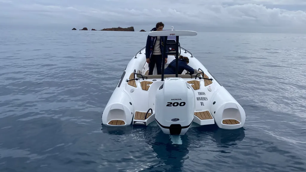 Toni Marine, spécialiste dans la vente de bateaux, moteurs et remorques neufs et occasions à La Londe-les-Maures près d'Hyères