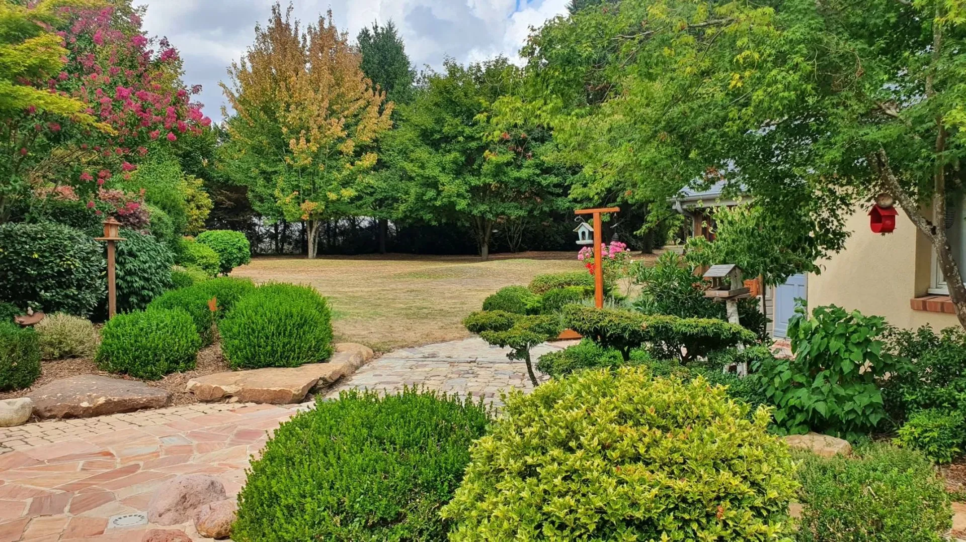 VENDU - Propriété avec parc et dépendances - Le Mans - à vendre